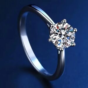 Moissanite Diamond Silver Ring 2 Carat
